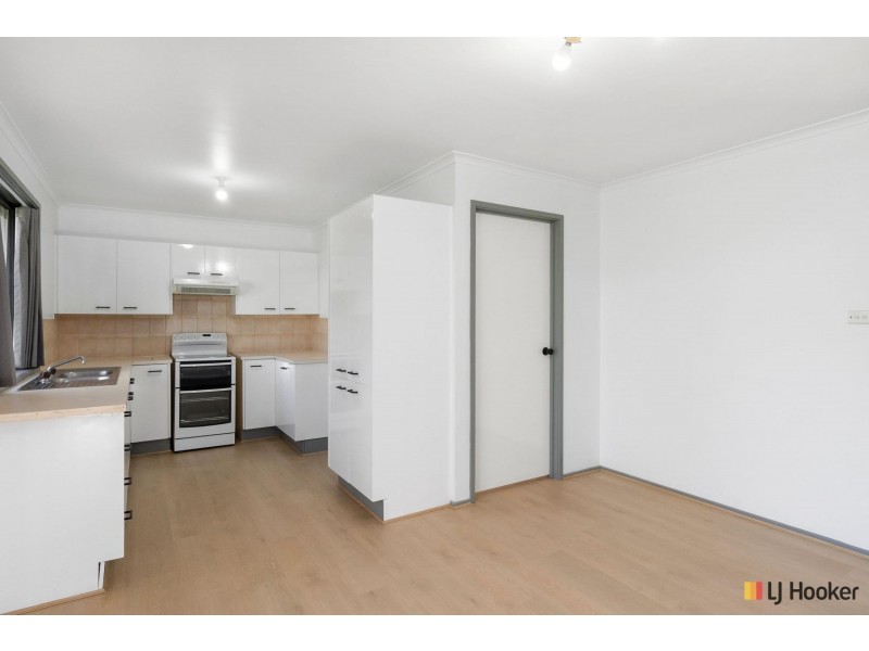 33 Le Souef Crescent, Florey ACT 2615