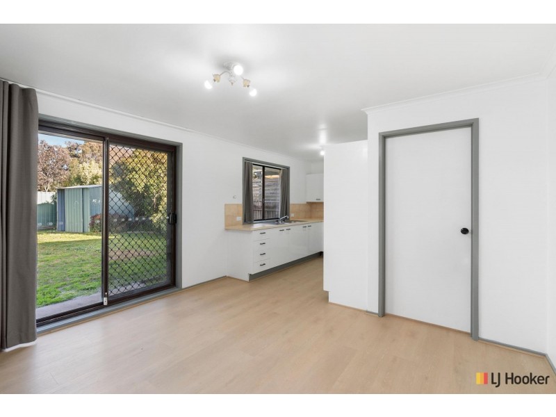 33 Le Souef Crescent, Florey ACT 2615