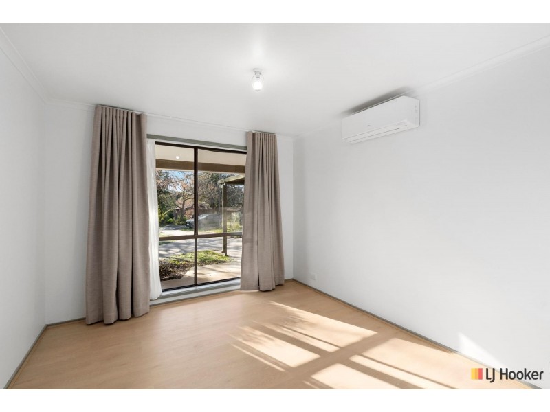 33 Le Souef Crescent, Florey ACT 2615