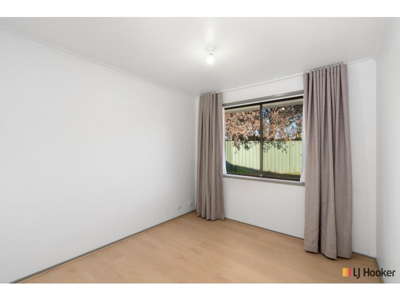 33 Le Souef Crescent, Florey ACT 2615