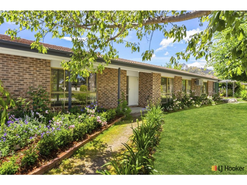 5 Greaves Place, Conder ACT 2906