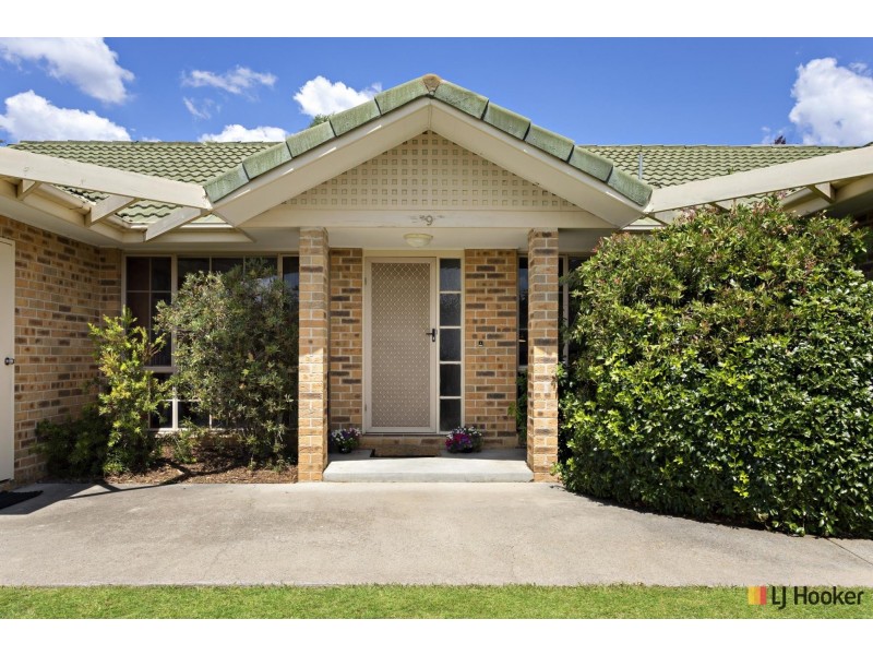 9/3 Derrington Crescent, Bonython ACT 2905