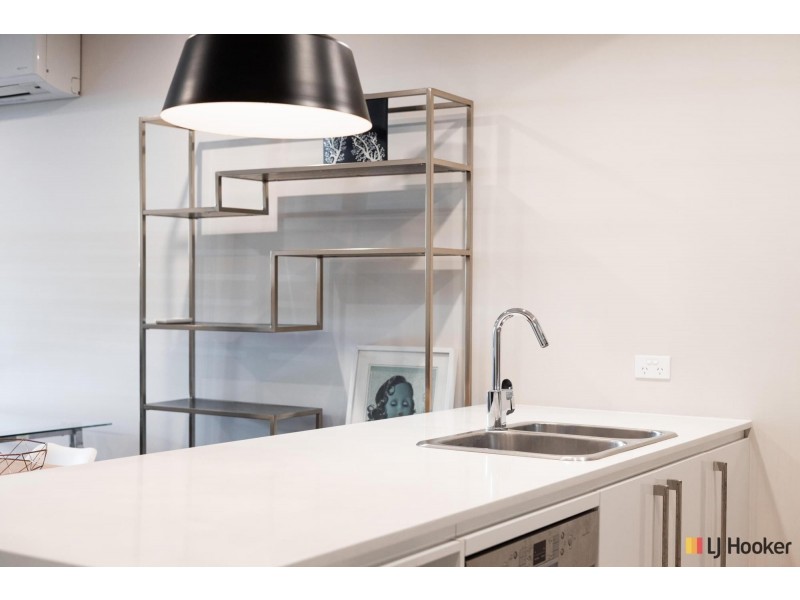 9/115 Canberra Avenue, Griffith ACT 2603