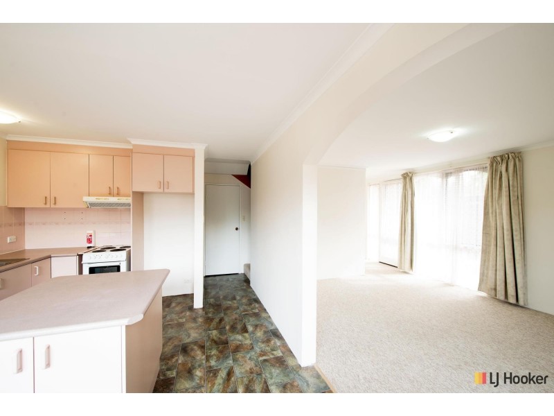 5 Mackaness Place, Garran ACT 2605