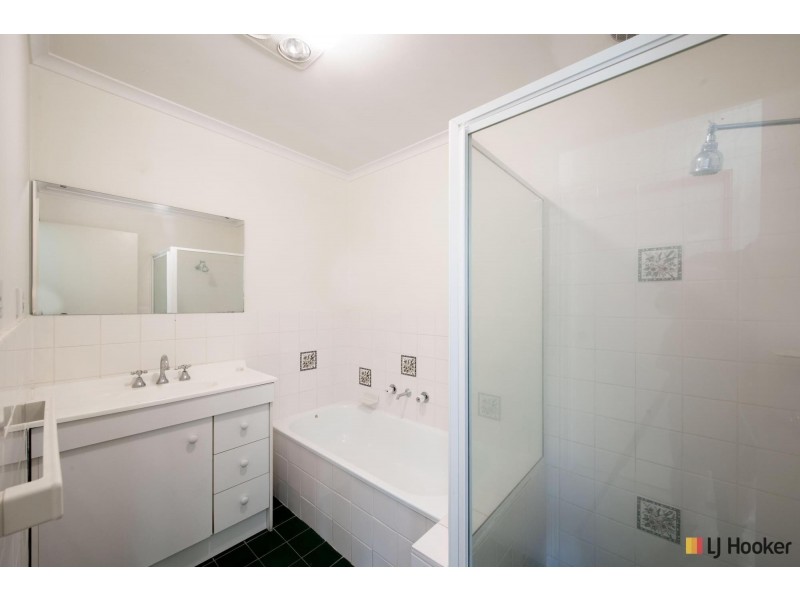 62 Amagula Avenue, Ngunnawal ACT 2913