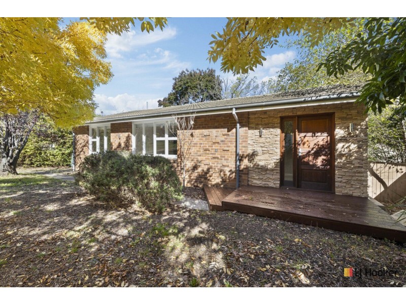 13 De Chair Street, Deakin ACT 2600