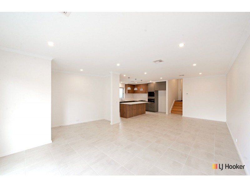 2/20 Blackman Crescent, Macquarie ACT 2614
