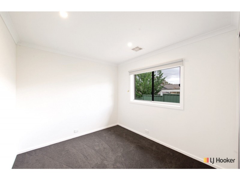 2/20 Blackman Crescent, Macquarie ACT 2614
