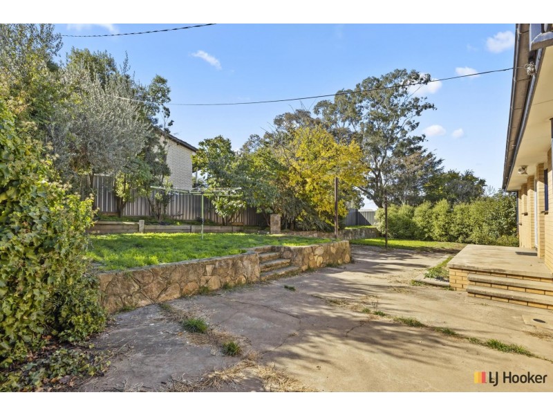 2 Bennet Place, Spence ACT 2615