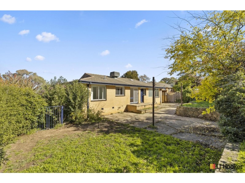 2 Bennet Place, Spence ACT 2615