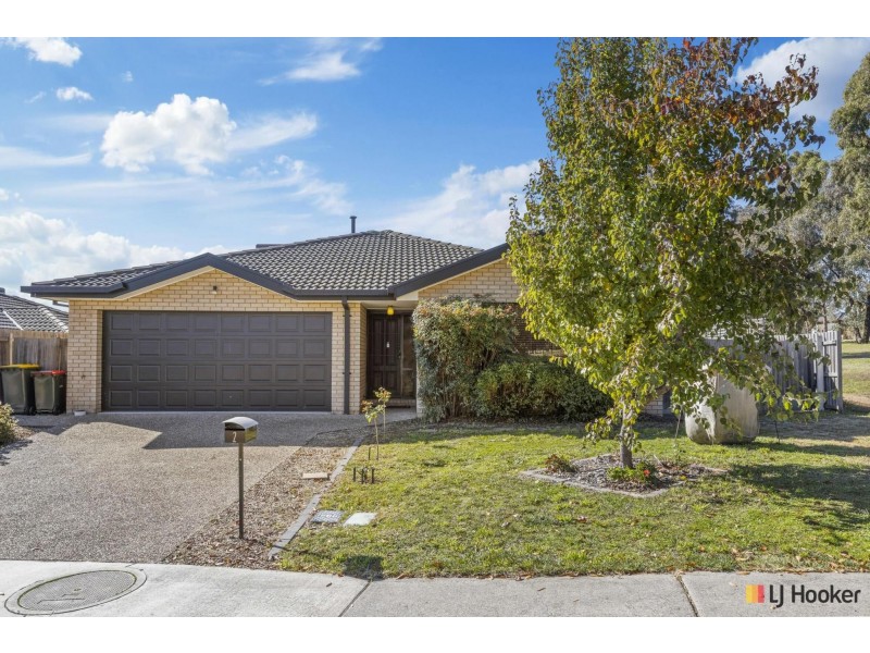 2 Swallow Street, Dunlop ACT 2615