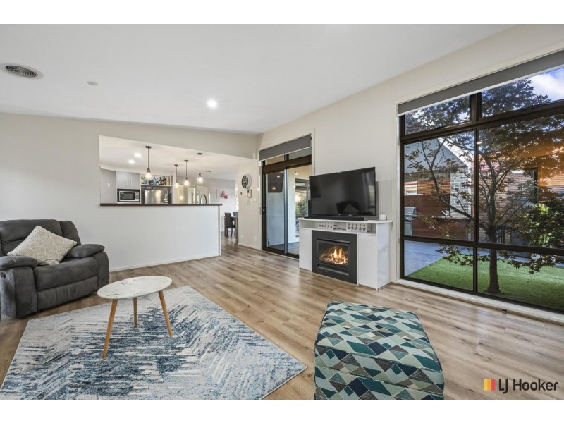 360 Anthony Rolfe Avenue, Harrison ACT 2914