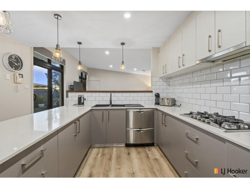 360 Anthony Rolfe Avenue, Harrison ACT 2914