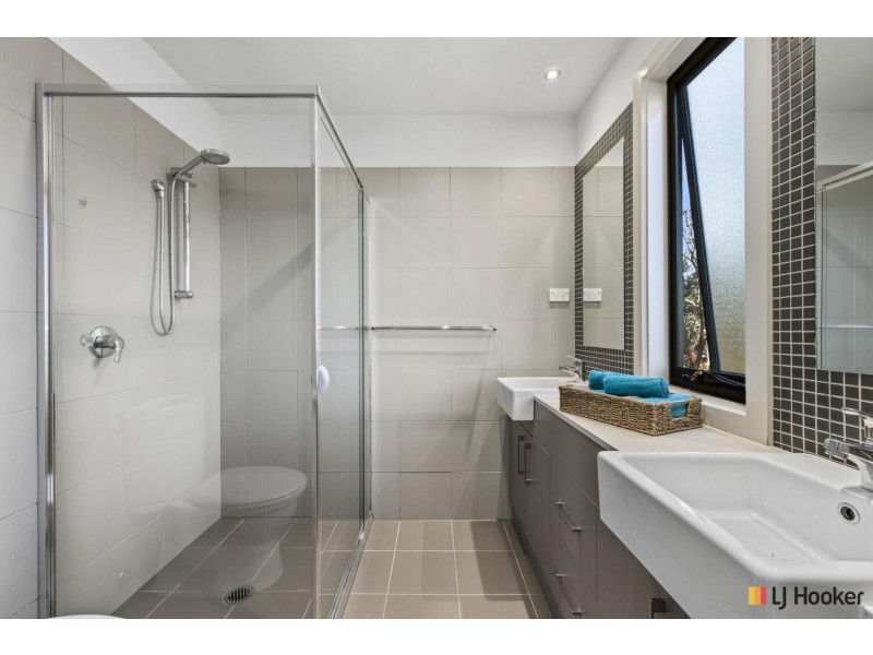 360 Anthony Rolfe Avenue, Harrison ACT 2914