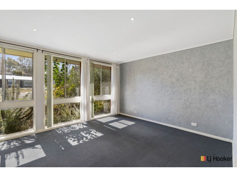 6 Stralia Place, Melba ACT 2615