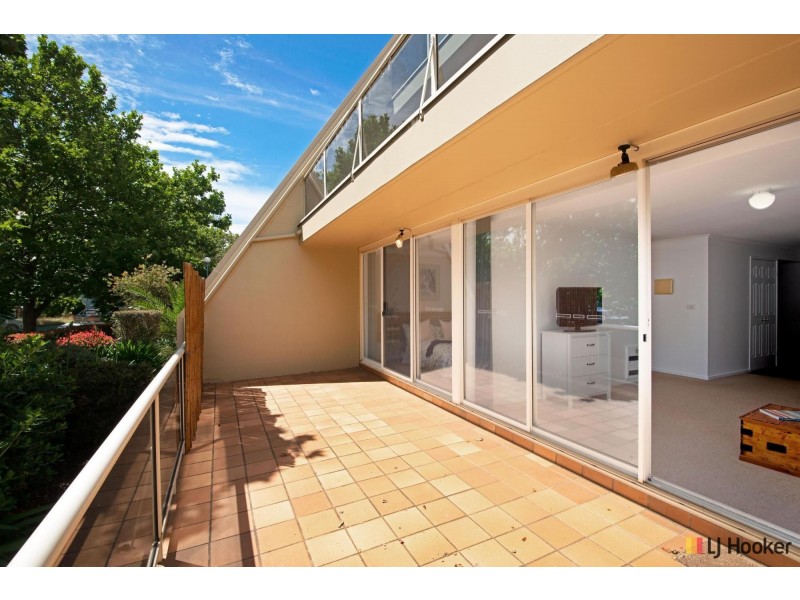 2B/9 Chandler Street, Belconnen ACT 2617