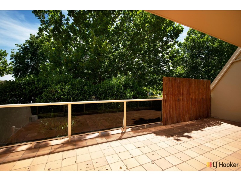 2B/9 Chandler Street, Belconnen ACT 2617