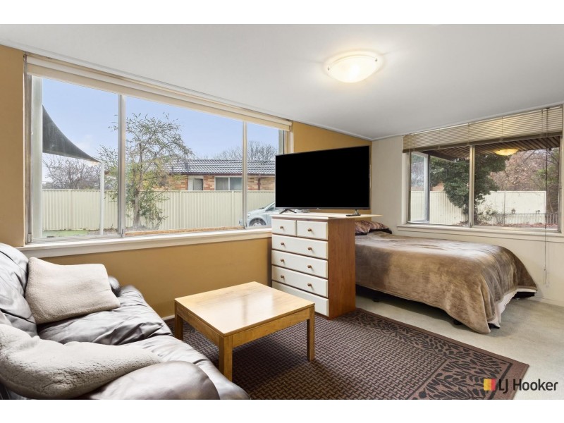 6 Cowan Street, Downer ACT 2602