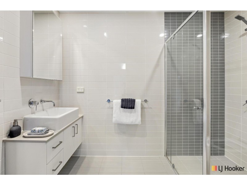 33/193 Mouat Street, Lyneham ACT 2602