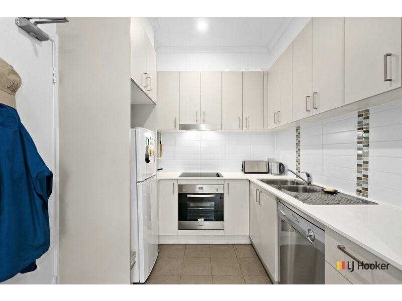 8/6 Guthrie Street, Dickson ACT 2602