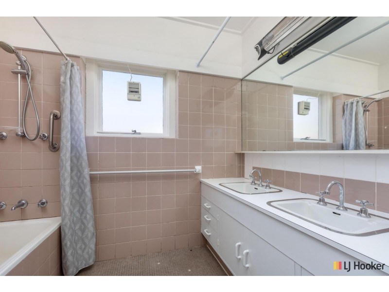15 Theodore Street, Curtin ACT 2605