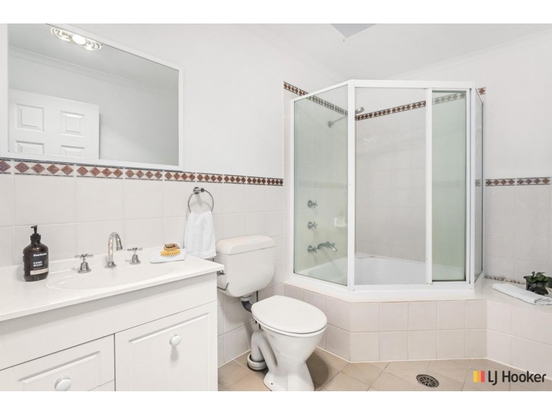 13/21 Aspinall Street, Watson ACT 2602