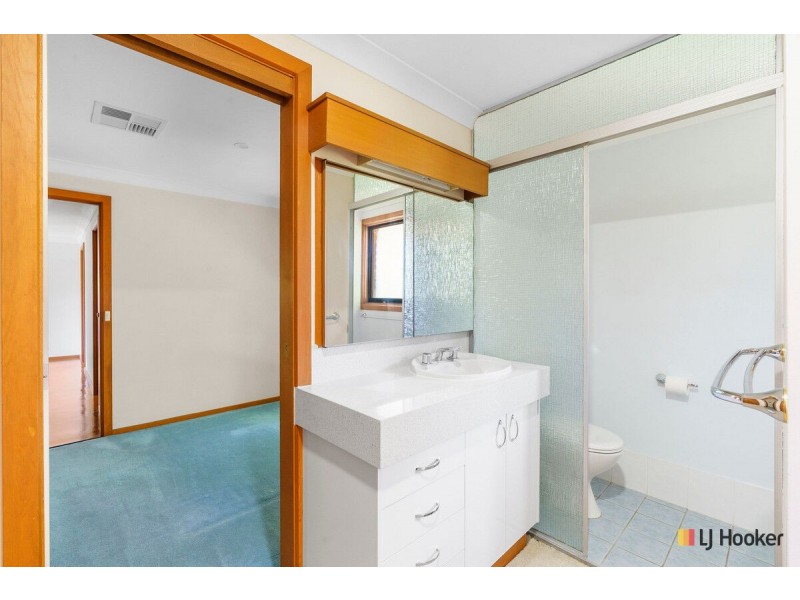 20 Couvreur Street, Garran ACT 2605