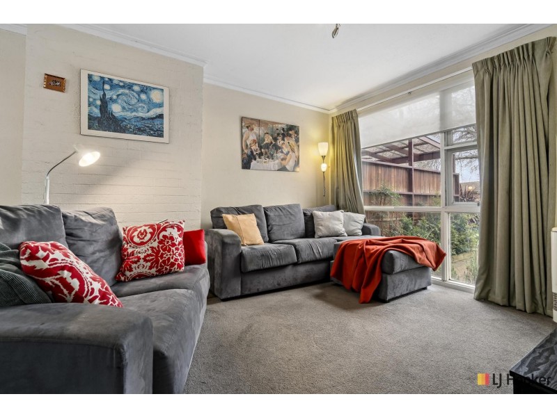 11 Lowrie Street, Dickson ACT 2602