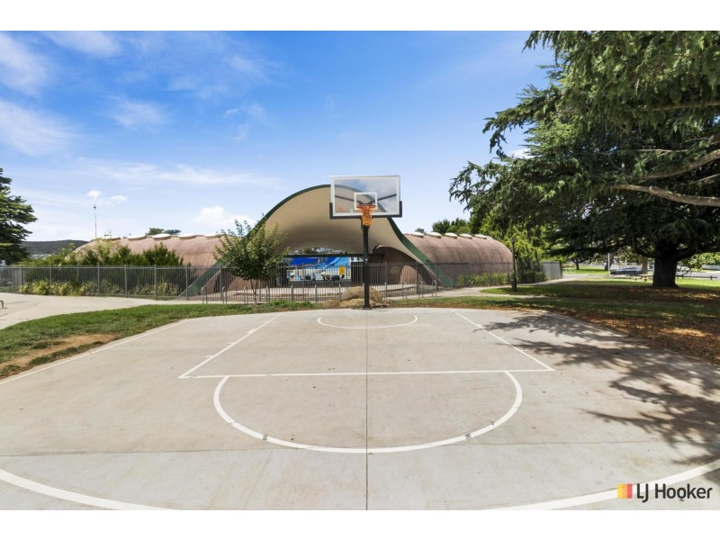 25/3A Stornaway Road, Queanbeyan NSW 2620