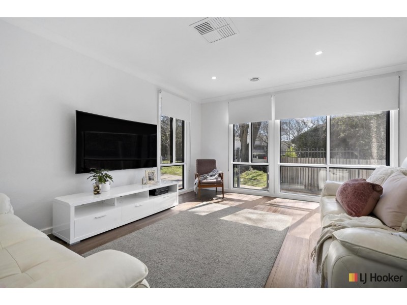 6 Randell Street, Dickson ACT 2602