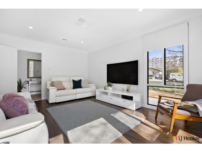 6 Randell Street, Dickson ACT 2602