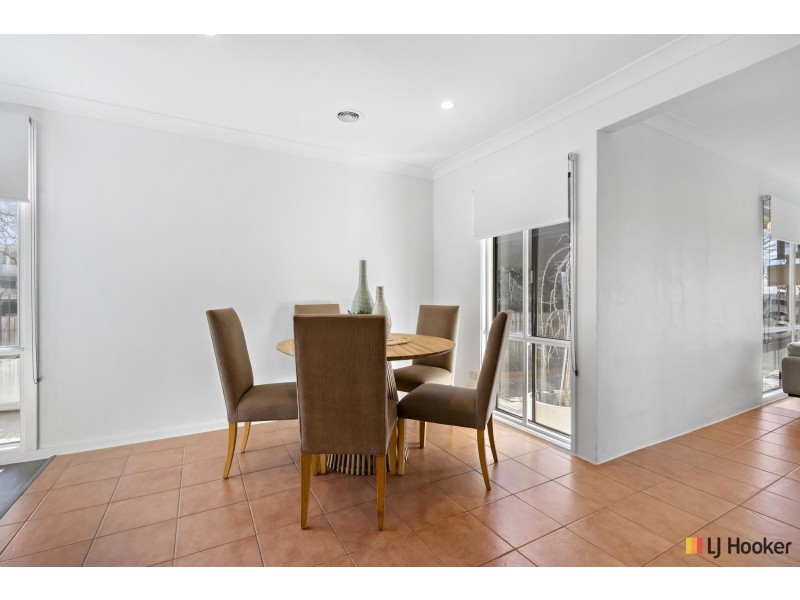 6 Randell Street, Dickson ACT 2602