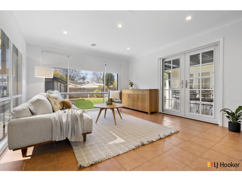 6 Randell Street, Dickson ACT 2602