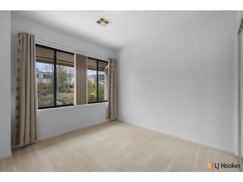 95/215 Aspinall Street, Watson ACT 2602