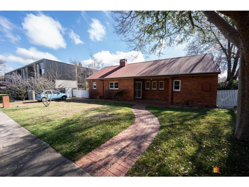 16 Greenway Street, Turner ACT 2612