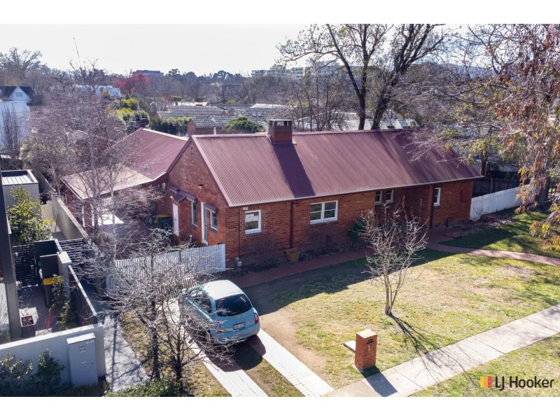 16 Greenway Street, Turner ACT 2612