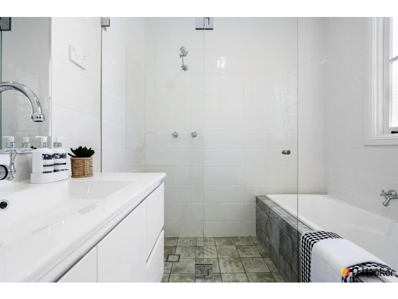 12 Officer Crescent, Ainslie ACT 2602