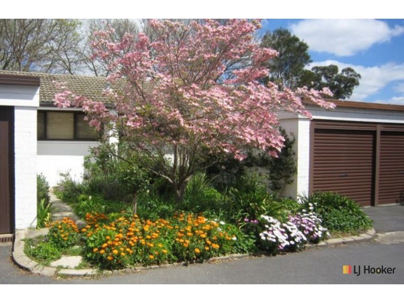 76 Grayson Street, Hackett ACT 2602