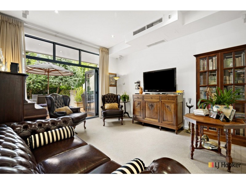 1/19 Schomburgk Street, Yarralumla ACT 2600