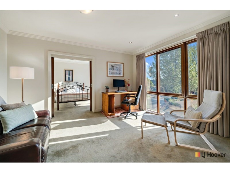 12 Verco Street, Hackett ACT 2602