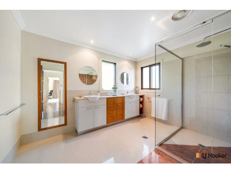 12 Verco Street, Hackett ACT 2602