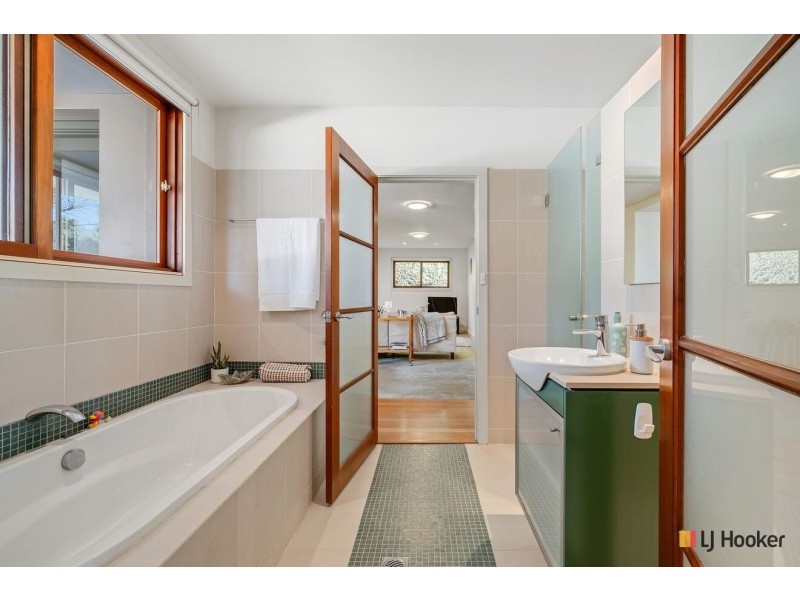 12 Verco Street, Hackett ACT 2602
