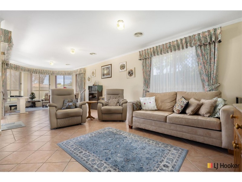 5 Pearcey Place, Dunlop ACT 2615