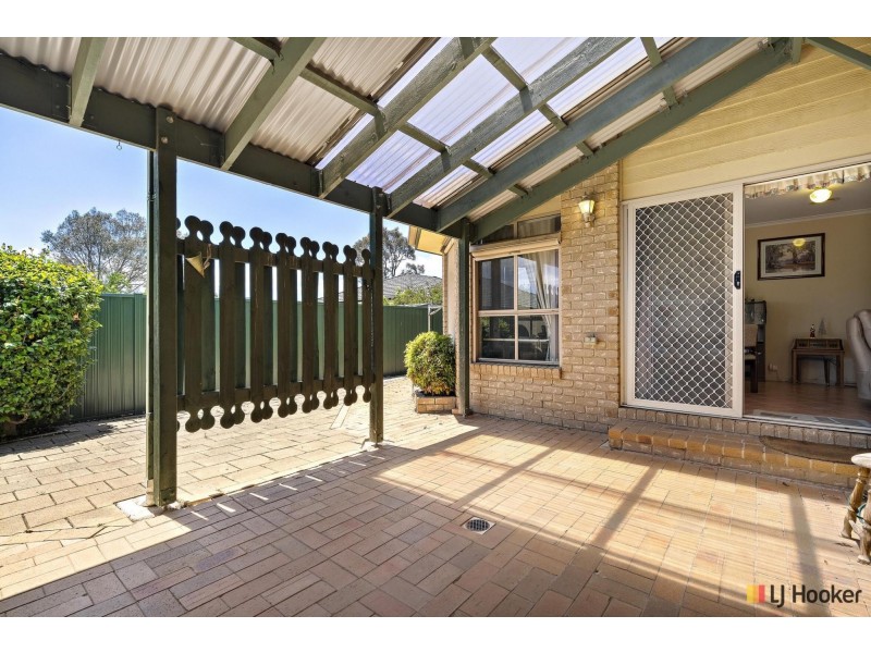 5 Pearcey Place, Dunlop ACT 2615