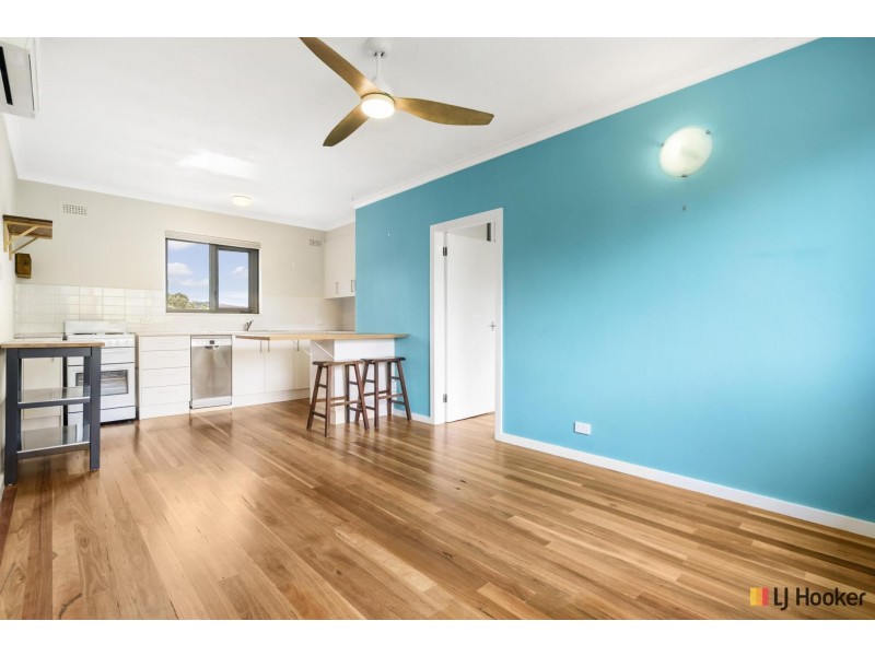 10/10 Irvine Street, Watson ACT 2602
