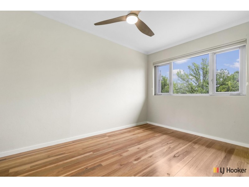 10/10 Irvine Street, Watson ACT 2602