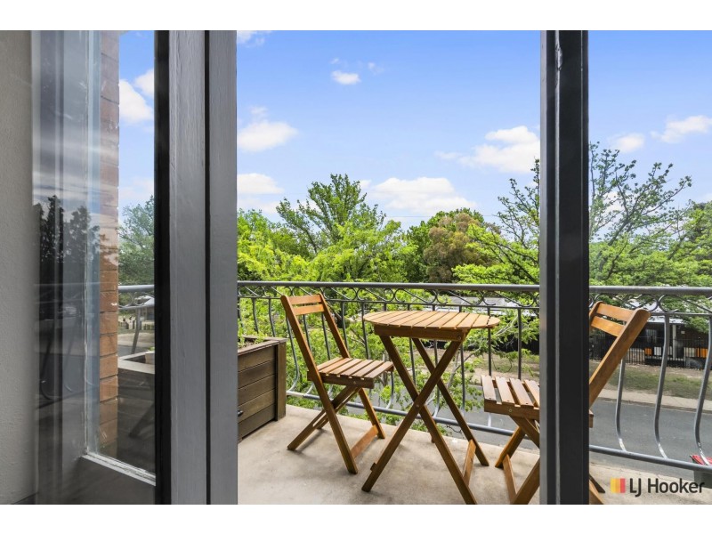 10/10 Irvine Street, Watson ACT 2602