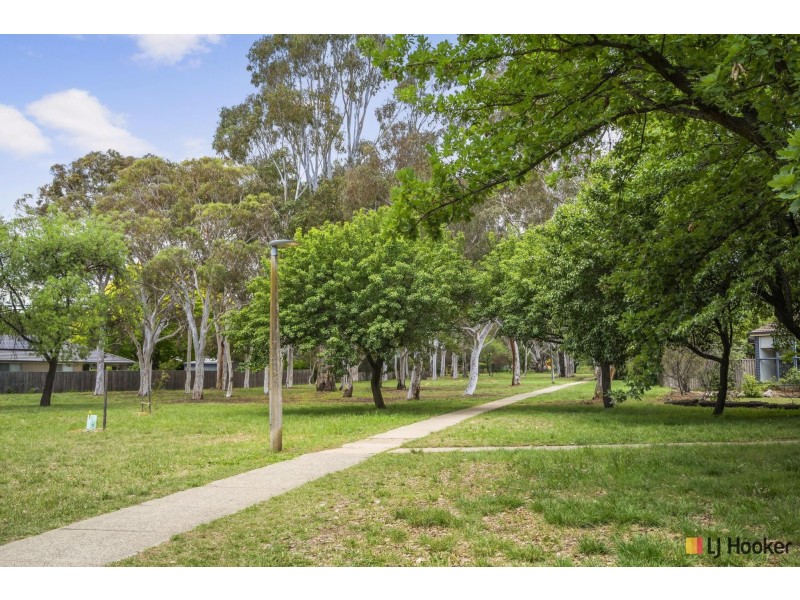 10/10 Irvine Street, Watson ACT 2602