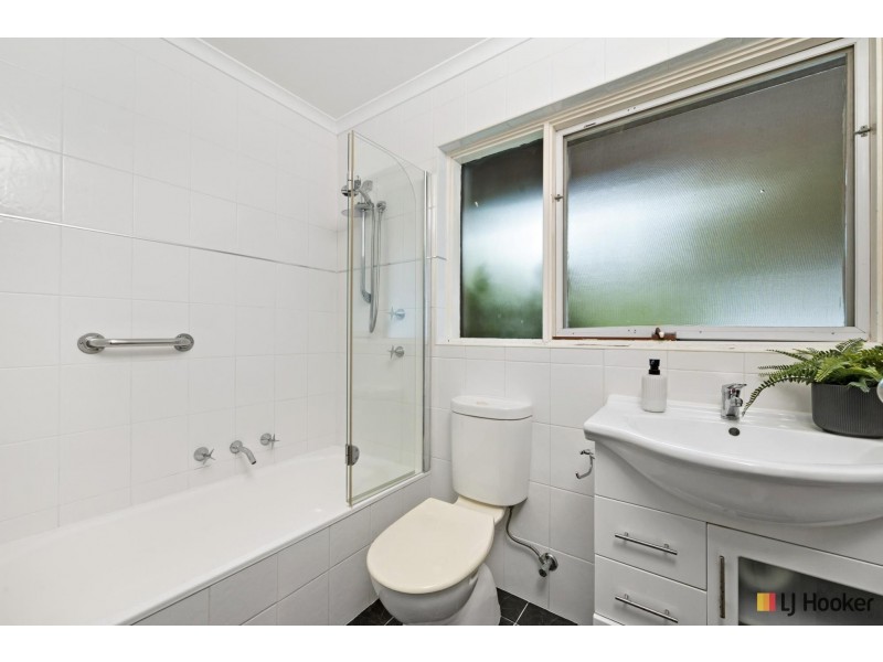 126 Grayson Street, Hackett ACT 2602