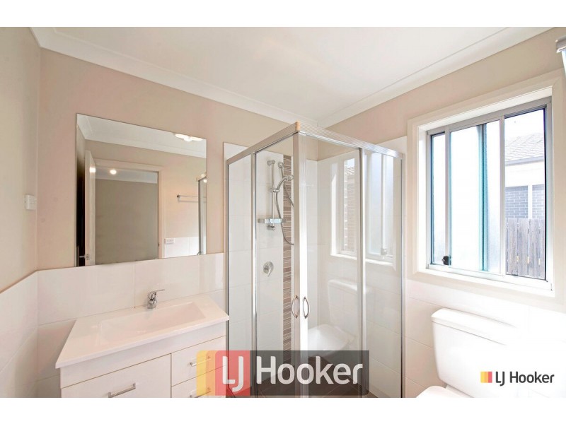 11 Salisbury Street, Casey ACT 2913
